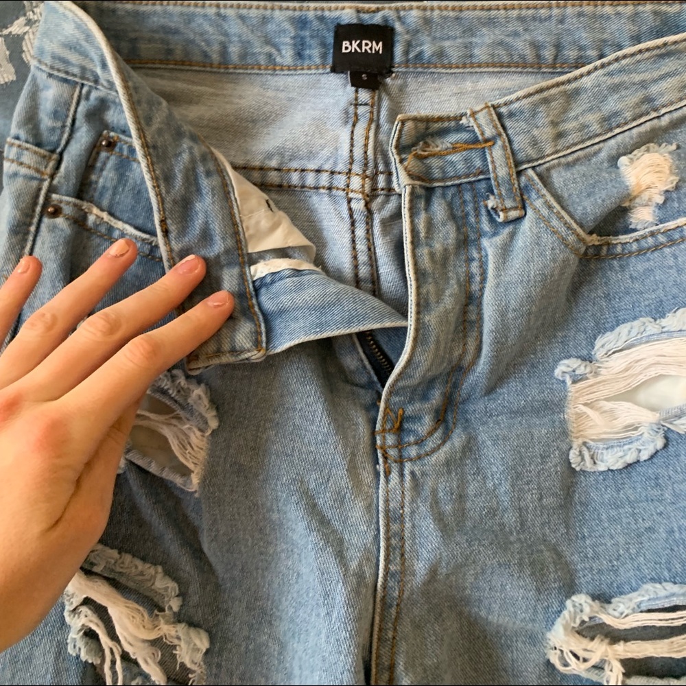 Revolve Ripped Jeans - Picture 2 of 4